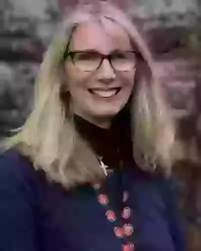 Karen Hoole
